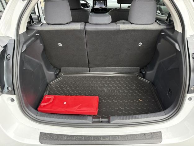 TOYOTA Yaris 1.5 HYBRID 116H DESIGN   