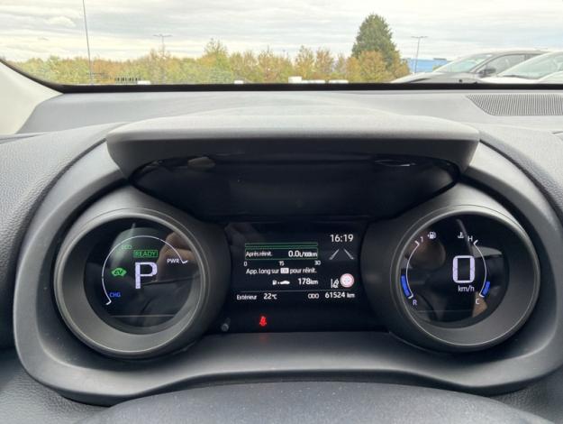 TOYOTA Yaris 1.5 HYBRID 116H DESIGN   