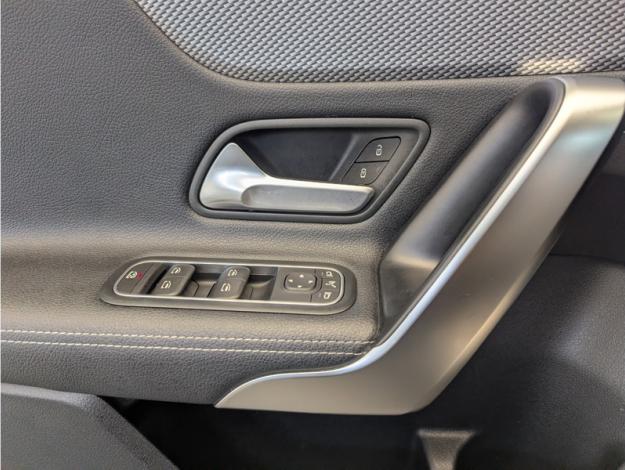 MERCEDES-BENZ Classe A 180 d Progressive Line  