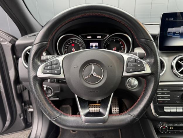 MERCEDES-BENZ GLA 220 d Fascination  