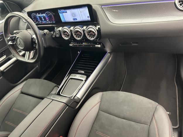 MERCEDES-BENZ GLA 200 d AMG Line  