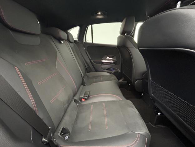 MERCEDES-BENZ GLA 200 d AMG Line  