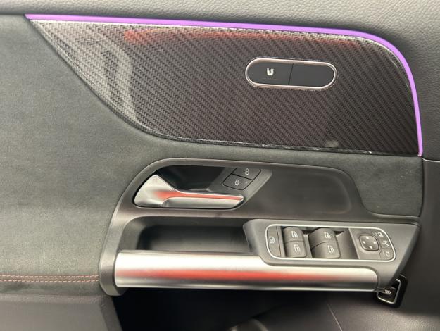 MERCEDES-BENZ GLA 200 d AMG Line  