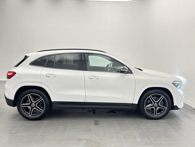 MERCEDES-BENZ GLA 200 d AMG Line  