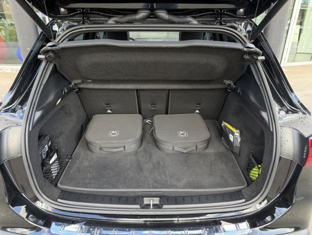 MERCEDES-BENZ EQA 250+  