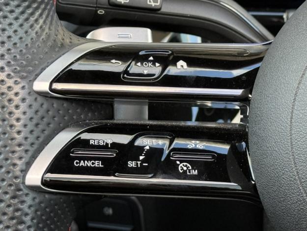 MERCEDES-BENZ EQA 250+  