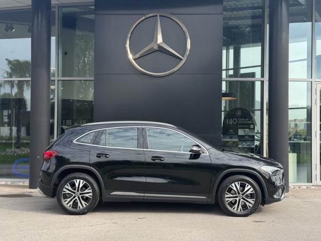 MERCEDES-BENZ GLA 200 d Progressive Line  GLA 200 d Progressive Line