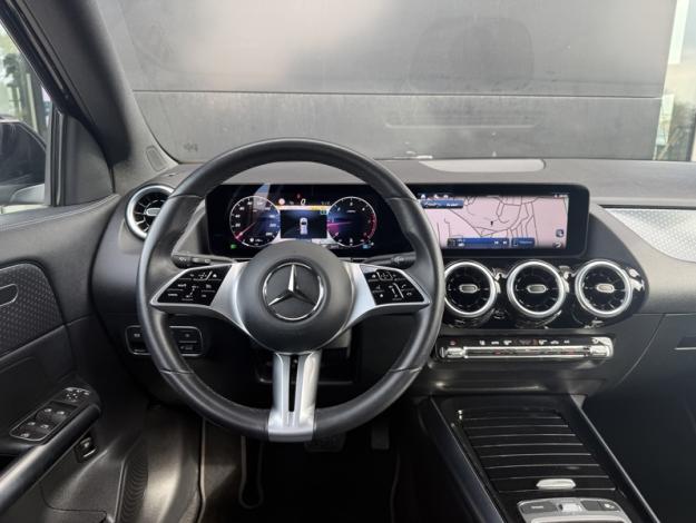 MERCEDES-BENZ GLA 200 d Progressive Line  GLA 200 d Progressive Line