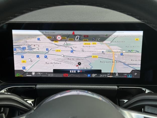 MERCEDES-BENZ GLA 200 d Progressive Line  GLA 200 d Progressive Line