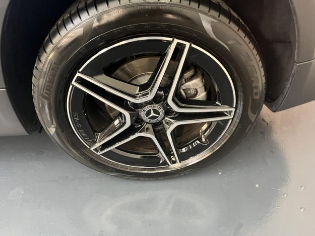 MERCEDES-BENZ GLB 200 d AMG Line  