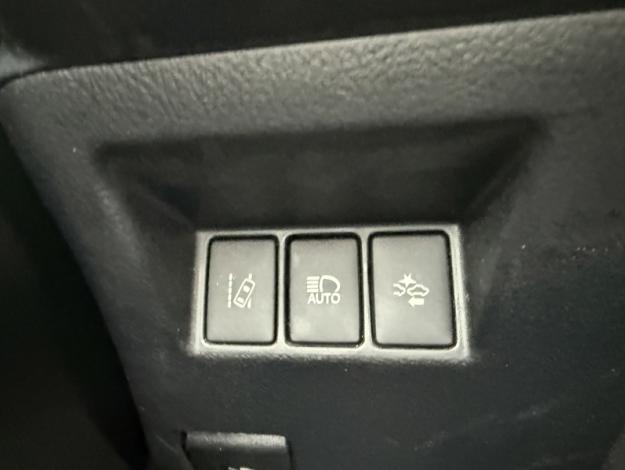 TOYOTA Yaris 70 VVT-i France  