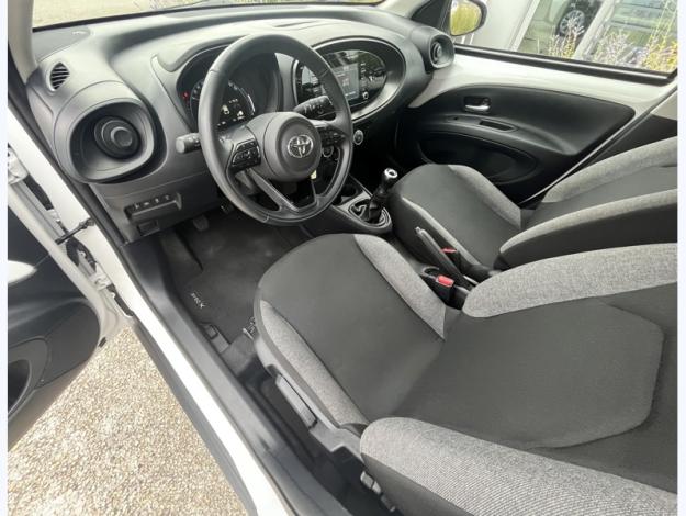 TOYOTA Aygo X 1.0 VVT-i 72 Dynamic   