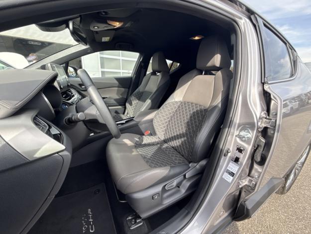 TOYOTA C-HR 122h Distinctive  