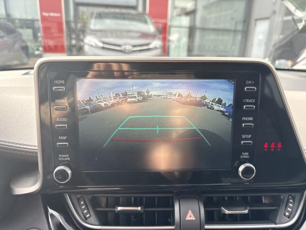 TOYOTA C-HR 122h Distinctive  