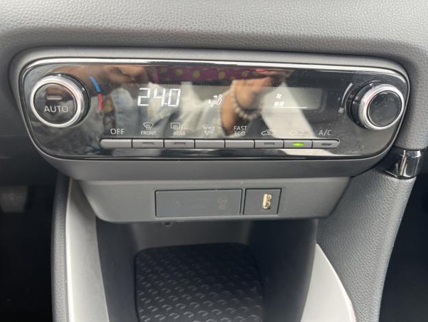 TOYOTA Yaris 120 VVT-I Design  