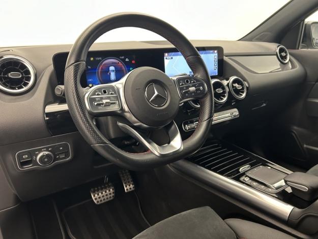 MERCEDES-BENZ GLA 200 d AMG Line  