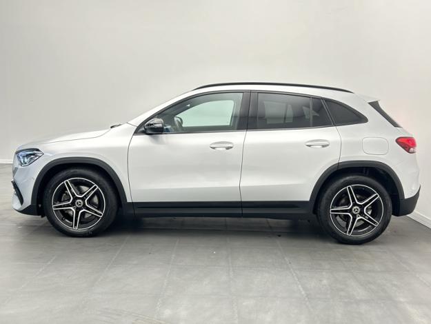 MERCEDES-BENZ GLA 200 d AMG Line  