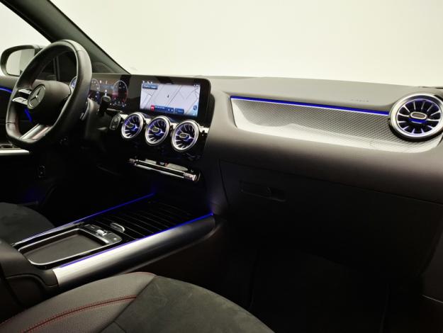 MERCEDES-BENZ GLA 200 d AMG Line  