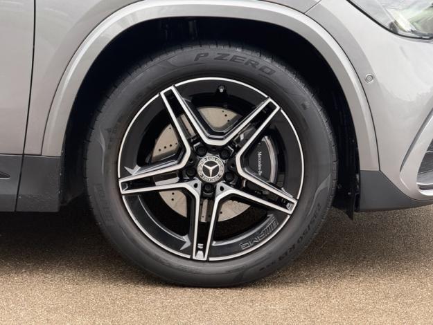 MERCEDES-BENZ GLA 200 AMG Line  