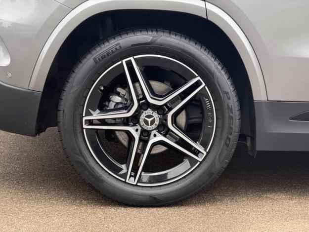 MERCEDES-BENZ GLA 200 AMG Line  