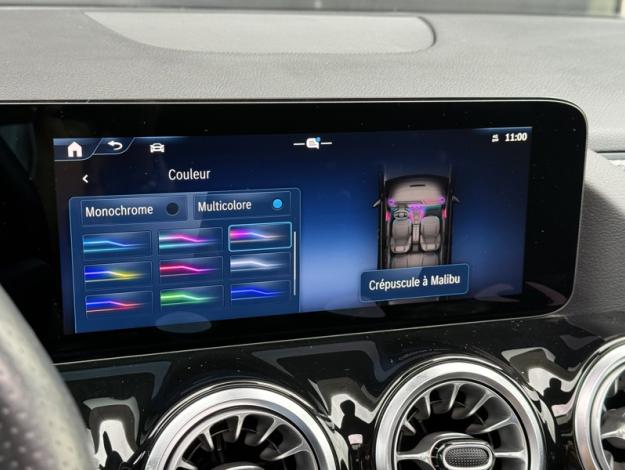 MERCEDES-BENZ GLA 200 AMG Line  