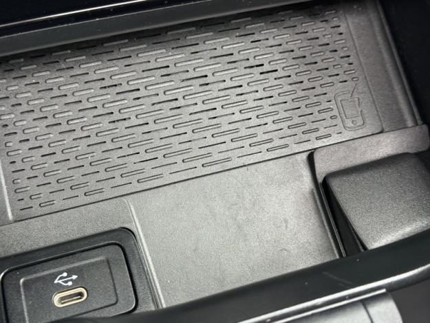 MERCEDES-BENZ GLA 200 AMG Line  