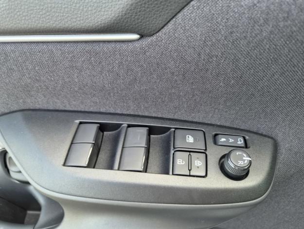 TOYOTA Yaris Cross Hybrid 2WD Dynamic  