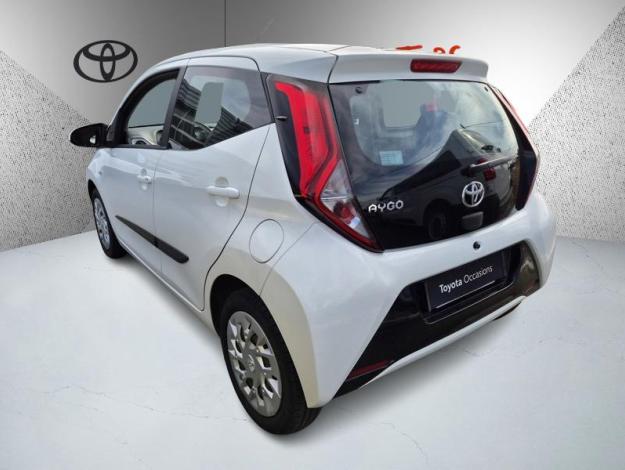 TOYOTA Aygo 1.0 VVT-i x-play x-app  