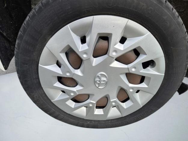 TOYOTA Aygo 1.0 VVT-i x-play x-app  