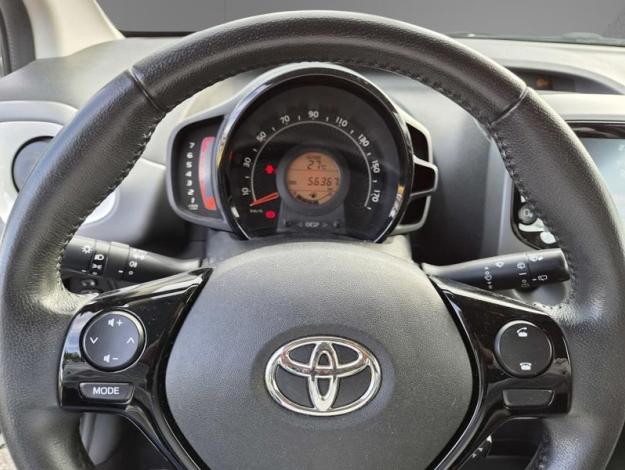 TOYOTA Aygo 1.0 VVT-i x-play x-app  