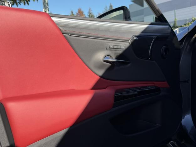 LEXUS ES 300H F SPORT EXECUTIVE  