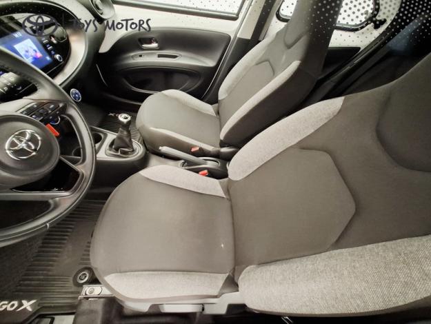 TOYOTA Aygo X 1.0 VVT-I 72 DYNAMIC  