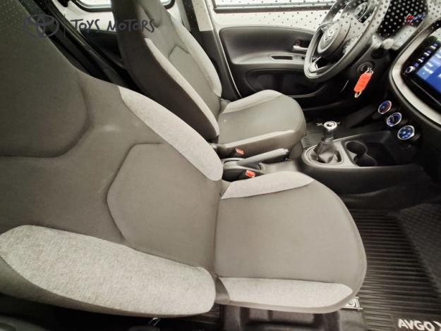 TOYOTA Aygo X 1.0 VVT-I 72 DYNAMIC  
