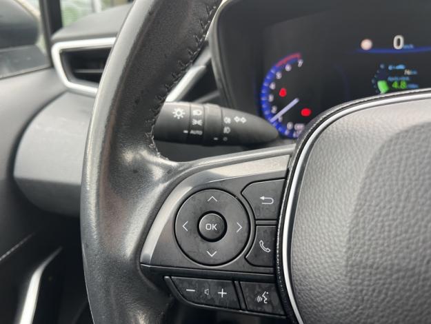 TOYOTA Corolla Touring Sports 122h Design  