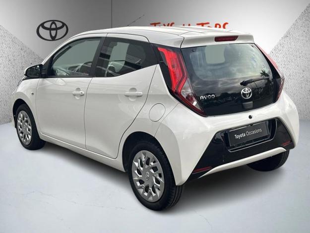 TOYOTA Aygo 1.0 72 x-play  