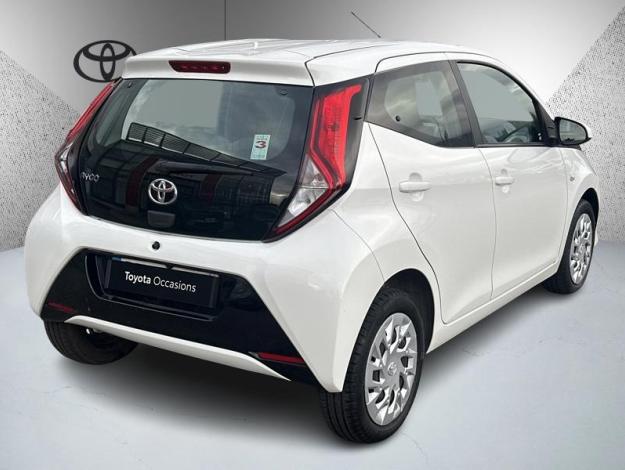 TOYOTA Aygo 1.0 72 x-play  