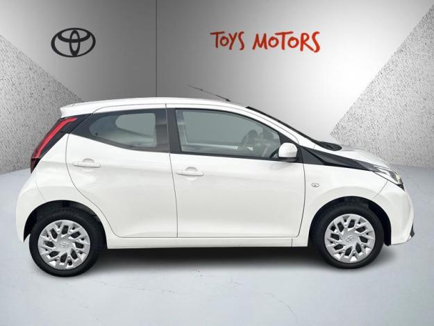 TOYOTA Aygo 1.0 72 x-play  