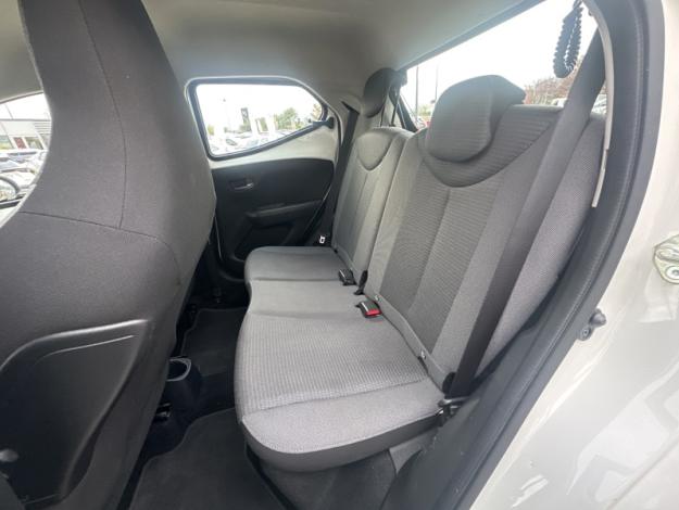 TOYOTA Aygo 1.0 72 x-play  