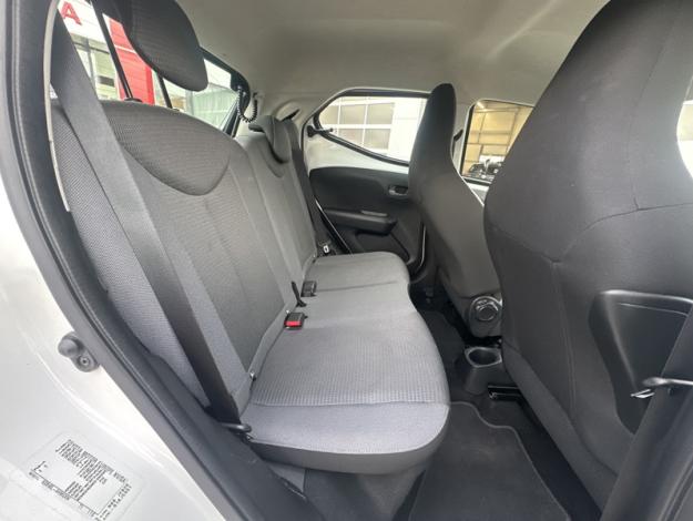 TOYOTA Aygo 1.0 72 x-play  