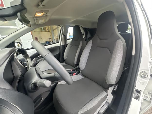 TOYOTA Aygo X 1.0 72 Dynamic  