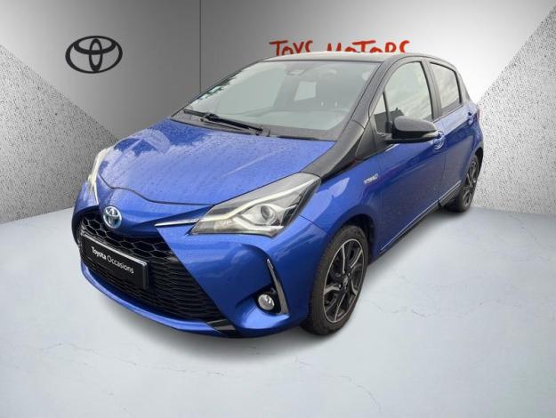 TOYOTA Yaris 100h Collection   
