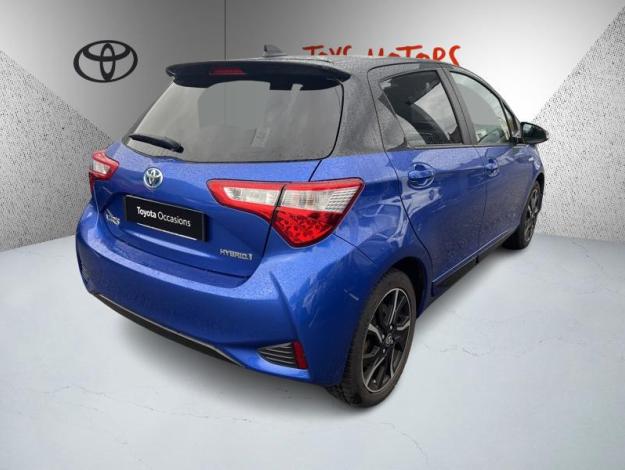 TOYOTA Yaris 100h Collection   