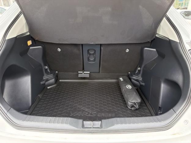 TOYOTA Yaris Cross 1.5 HYBRID 116H DYNAMIC BUSINESS    