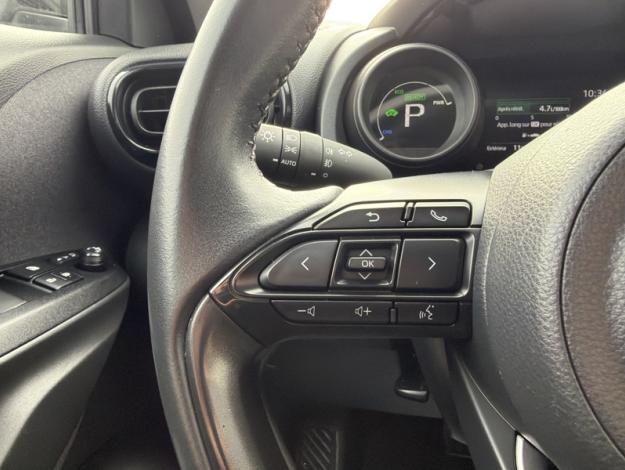 TOYOTA Yaris Cross 1.5 HYBRID 116H DYNAMIC BUSINESS    