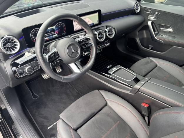 MERCEDES-BENZ Classe A 200 AMG Line  