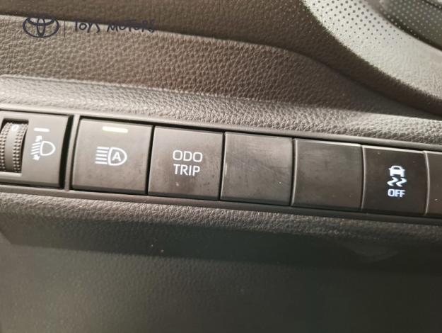 TOYOTA Corolla Touring Sports 1.8 HYBRID 140 DESIGN   
