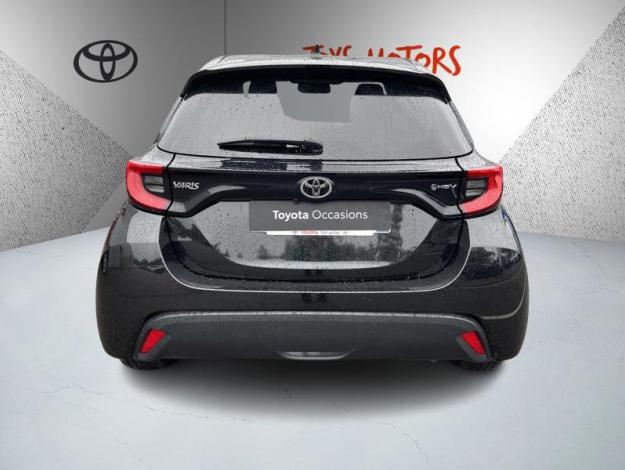 TOYOTA Yaris 116h Design   