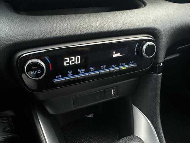 TOYOTA Yaris Hybrid Dynamic  1.5 116 ch 