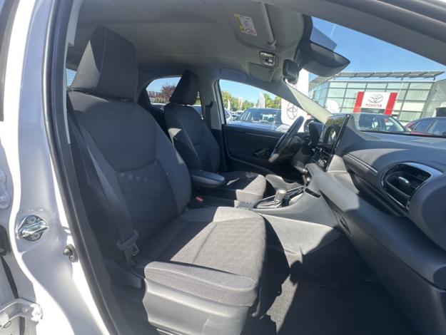 TOYOTA Yaris 116h Design  