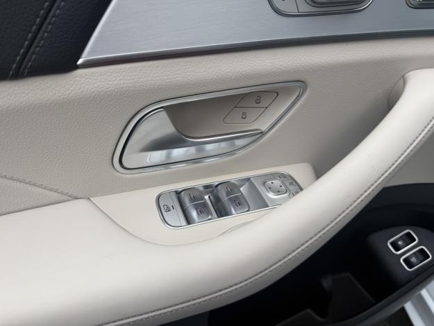 MERCEDES-BENZ Mercedes-AMG GLE 53 Hybride 4MATIC+ Mercedes-AMG GLE 53 Hybride 4MATIC+  Mercedes-AMG GLE 53 Hybride 4MATIC+